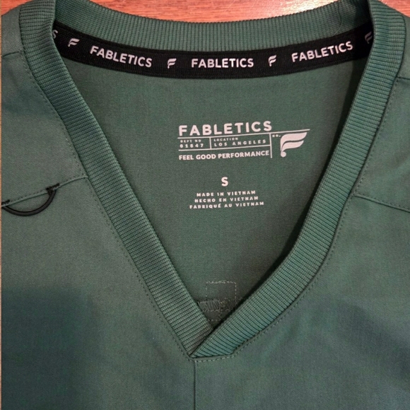 Fabletics Scrub Set - Picture 2 of 3